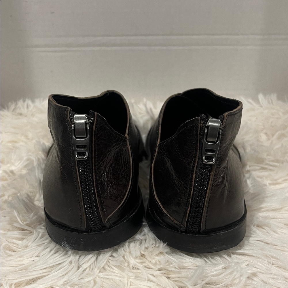 Cydwoq Vintage brown leather flats. - Picture 4 of 9